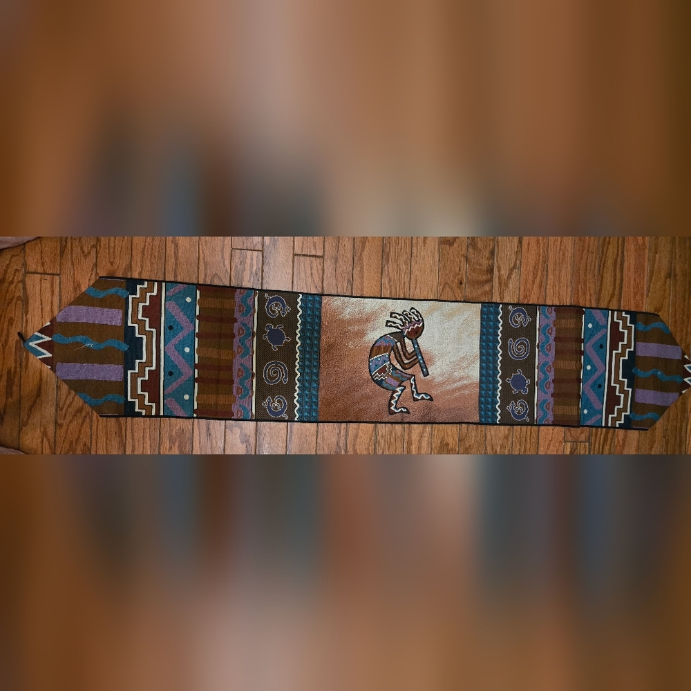 Southwest Kokopelli Table runner - EUC
